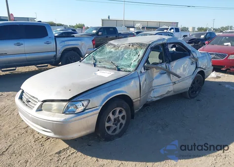 2001 Toyota Camry Le V6 из США, поврежденный, VIN 4T1BF28K21U115407